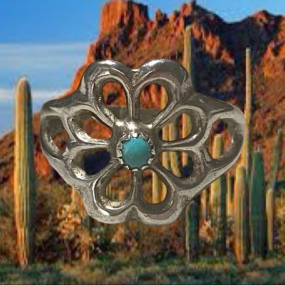 Sterling Silver Turquoise Flower Ring Size 8 - Picture 1 of 3